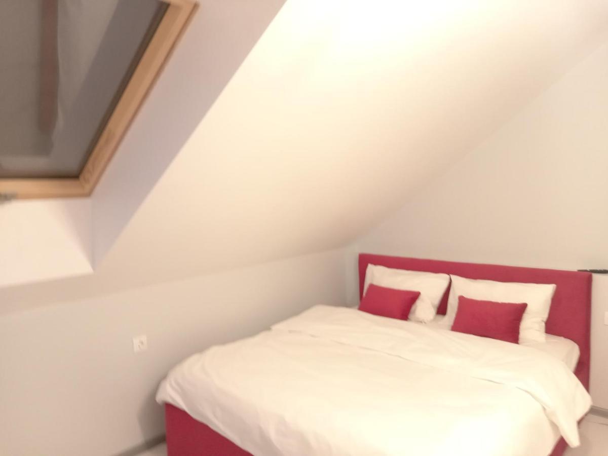 39 Apart Hotel Lviv Ngoại thất bức ảnh