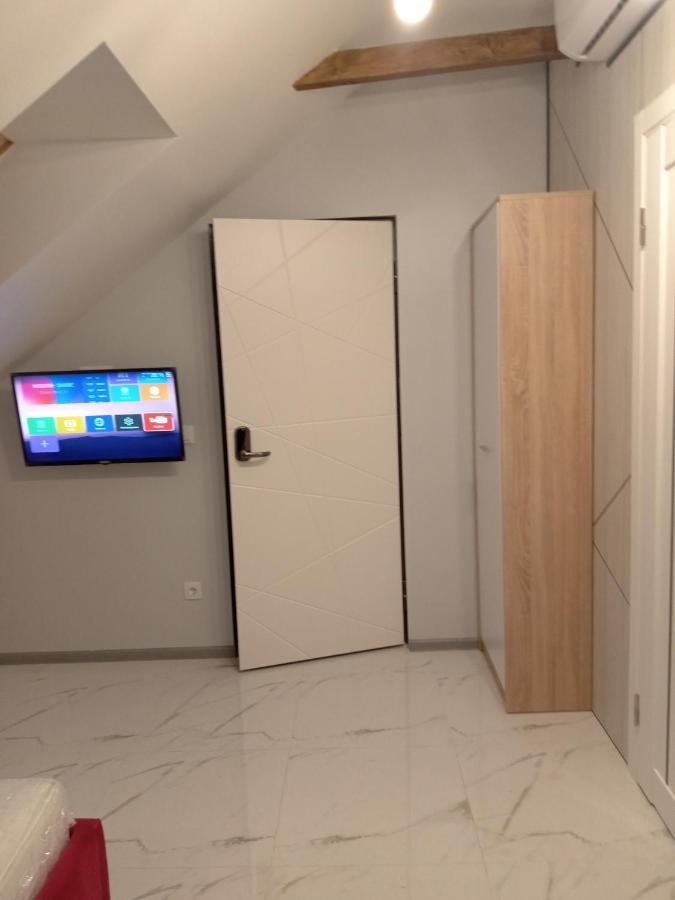 39 Apart Hotel Lviv Ngoại thất bức ảnh