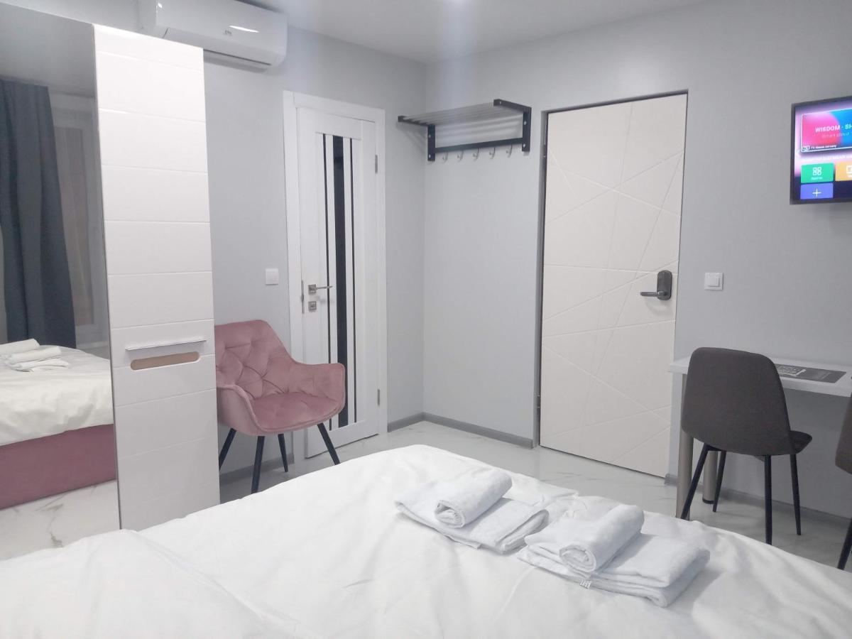 39 Apart Hotel Lviv Ngoại thất bức ảnh