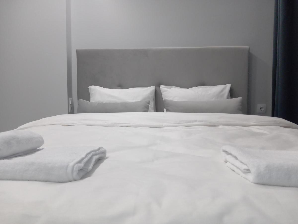 39 Apart Hotel Lviv Ngoại thất bức ảnh