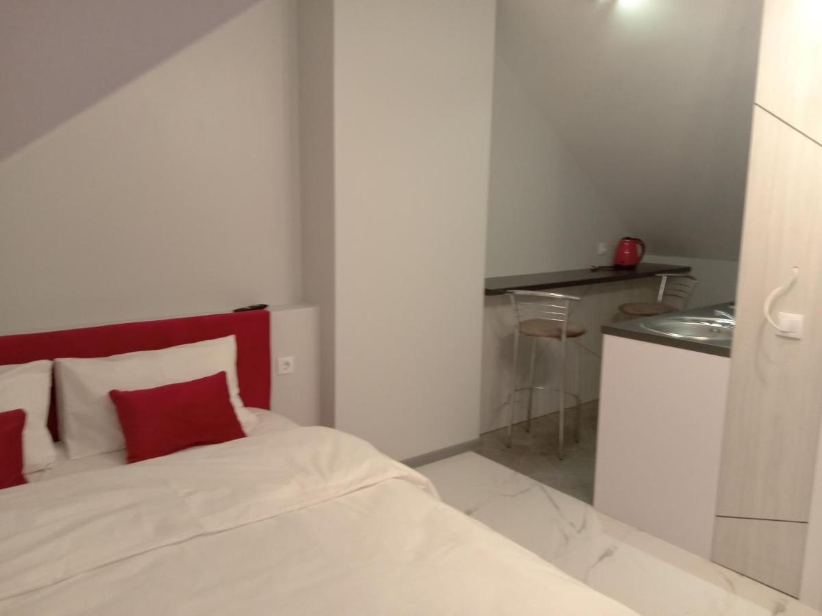 39 Apart Hotel Lviv Ngoại thất bức ảnh